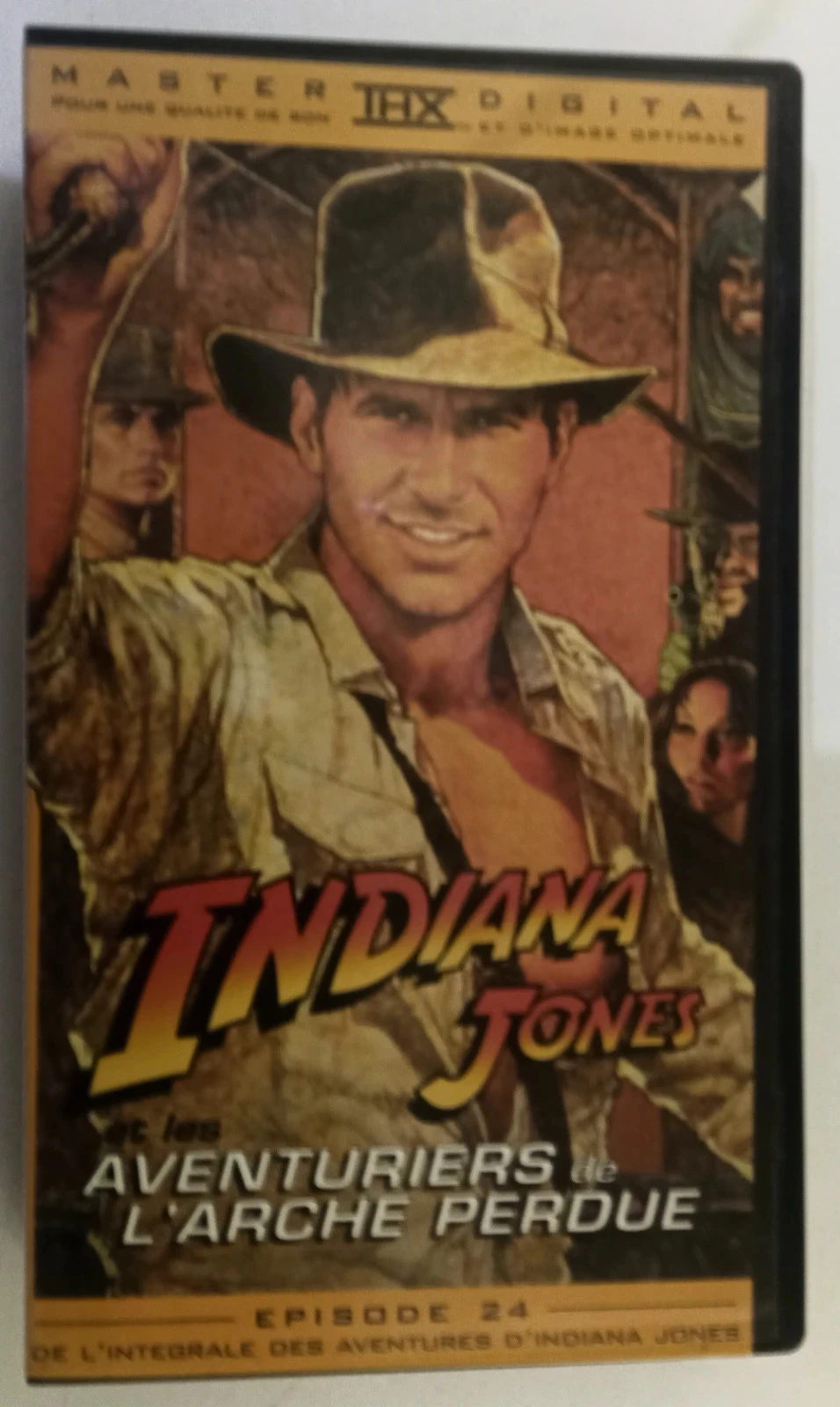 Cassette VHS originale Les Aventuriers de l’arche perdue, avec Harrison Ford.